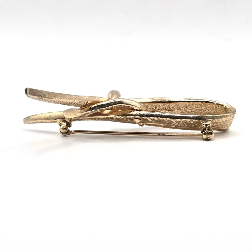 Marcel Boucher Signed Vintage Gold Tone Textured Ribbon Loop Knot Brooch‎ Pin